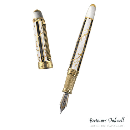 David Oscarson Trellis White & Black/Gold Fountain Pen