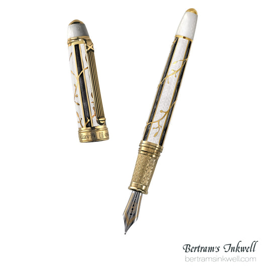 David Oscarson Trellis White & Black/Gold Fountain Pen