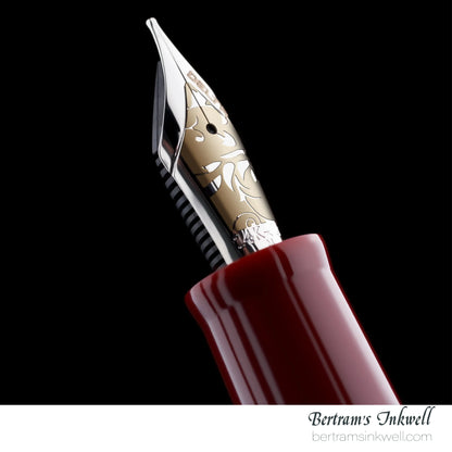 Delta Bio+16 Fountain Pen Corallo "KP" #8 14Kt Gold Nib