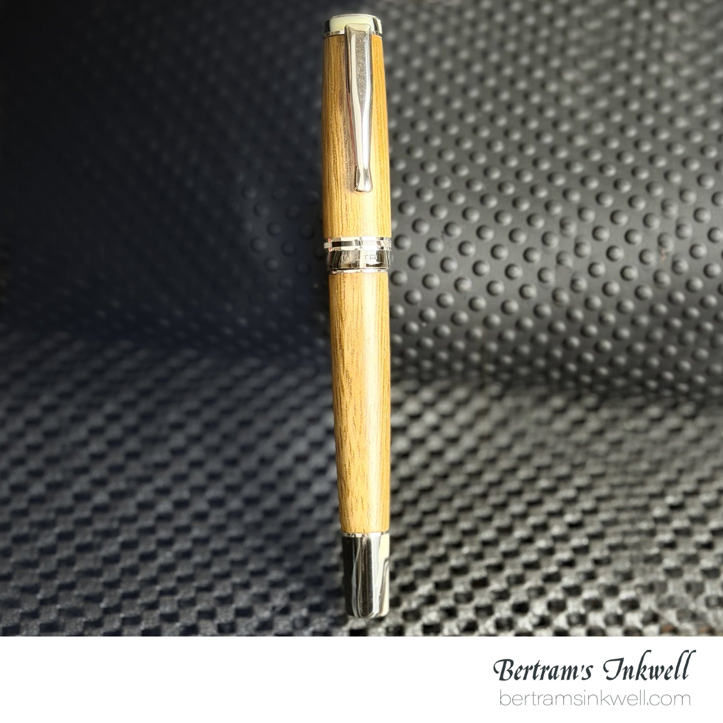 DELTA SeaWood, Light Iroko Wood Fountain Pen, 2013, DS94028 With Leather Pen Case