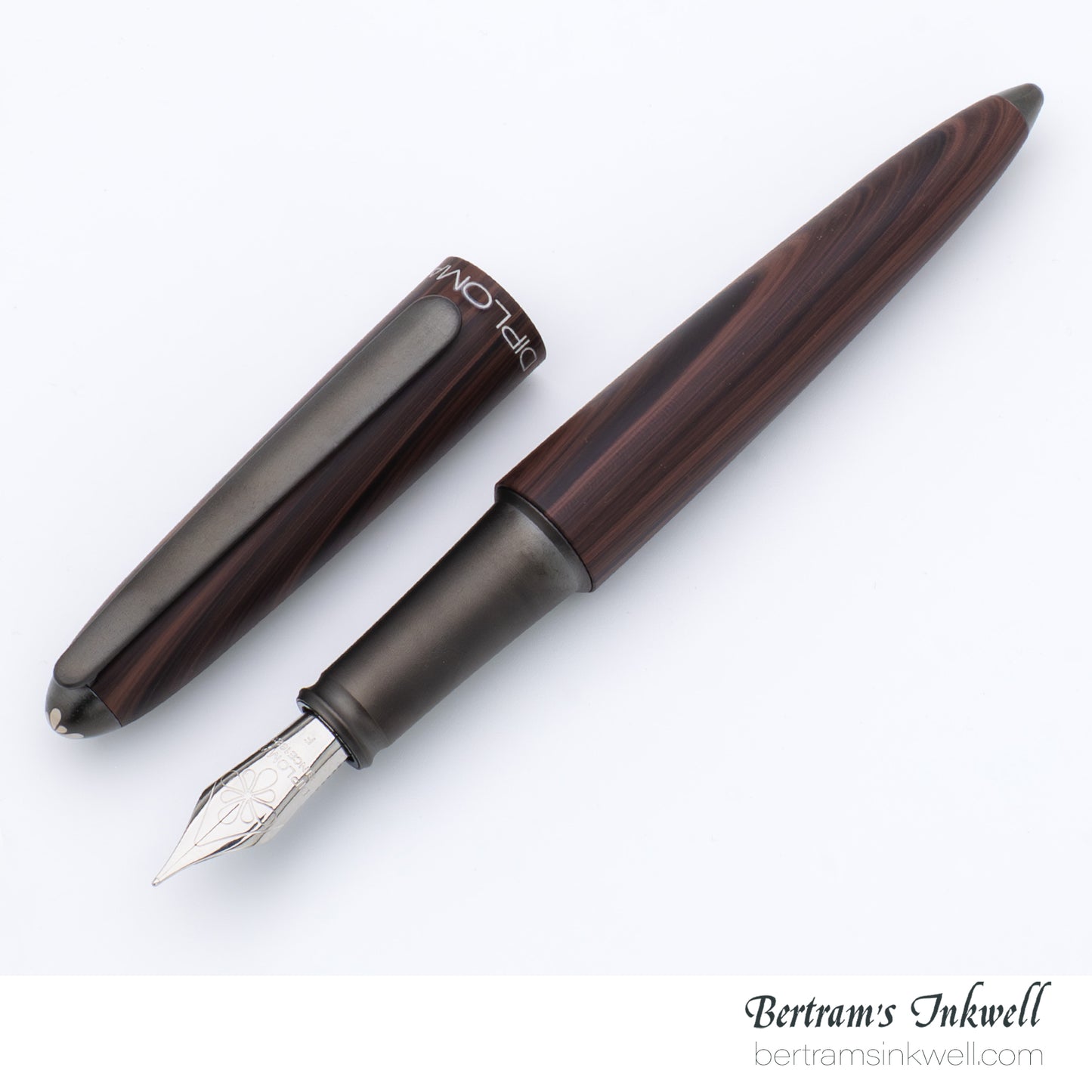 Diplomat Aero Black Forest Fountain Pen