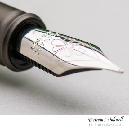 Diplomat Aero Black Forest Fountain Pen