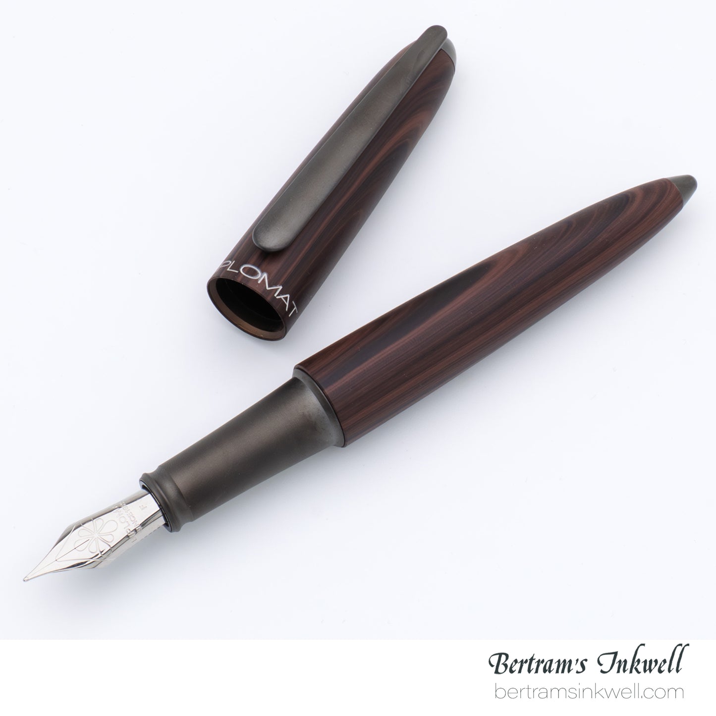 Diplomat Aero Black Forest Fountain Pen