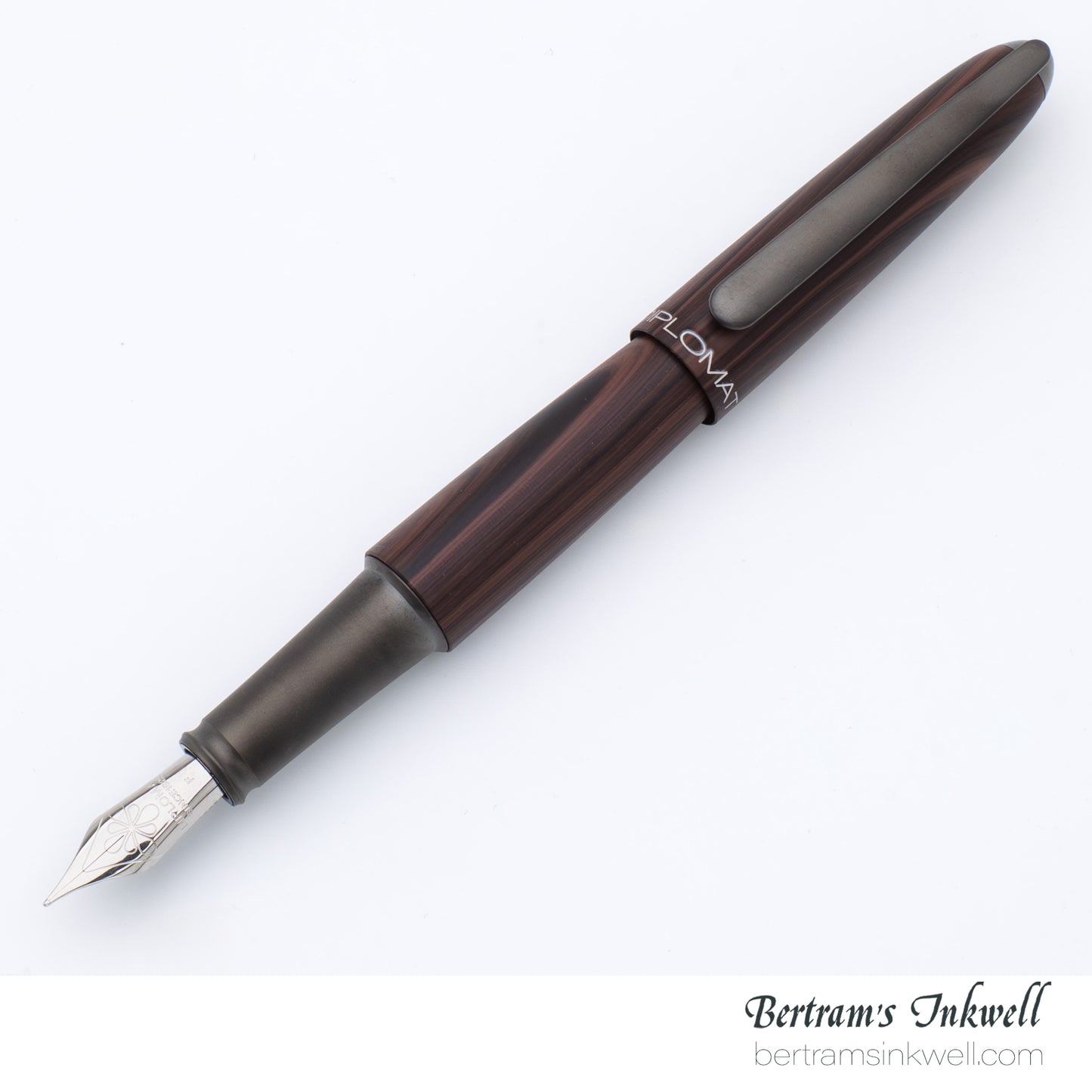 Diplomat Aero Black Forest Fountain Pen