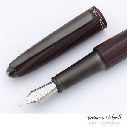 Diplomat Aero Black Forest Fountain Pen
