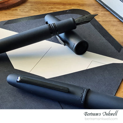 Esterbrook Estie Raven Regular Size Fountain Pen