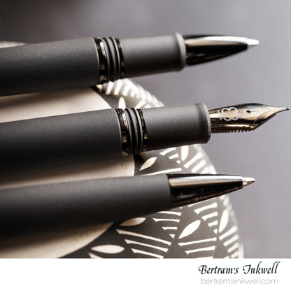 Esterbrook Estie Raven Regular Size Fountain Pen