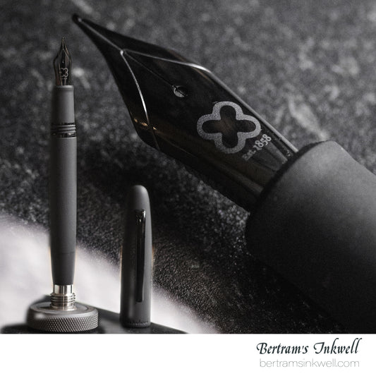 Esterbrook Estie Raven Regular Size Fountain Pen