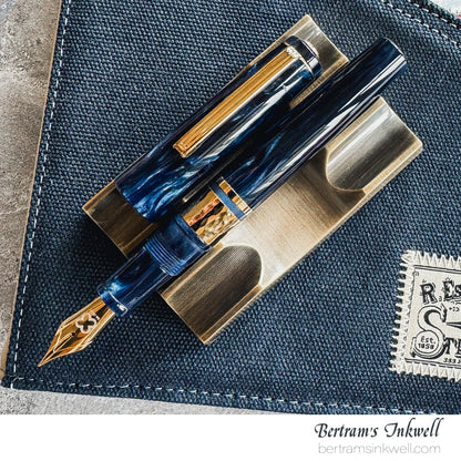 Esterbrook Model J Chatoyant Acrylic Capri Blue Fountain Pen