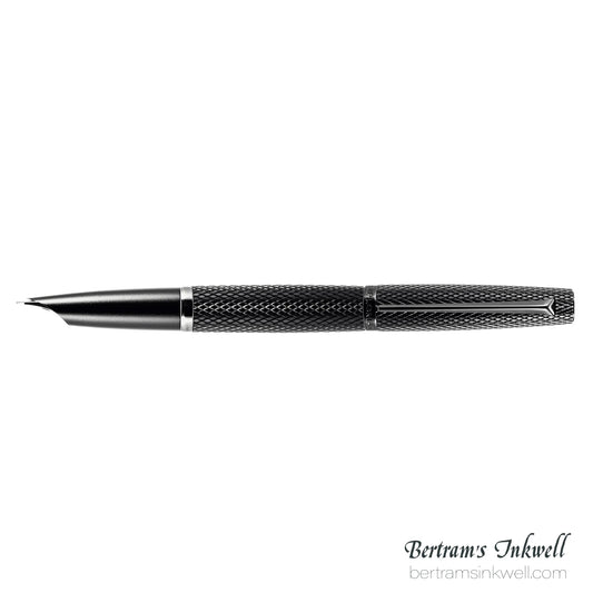 Diplomat Viper Noir Guilloche Fountain Pen