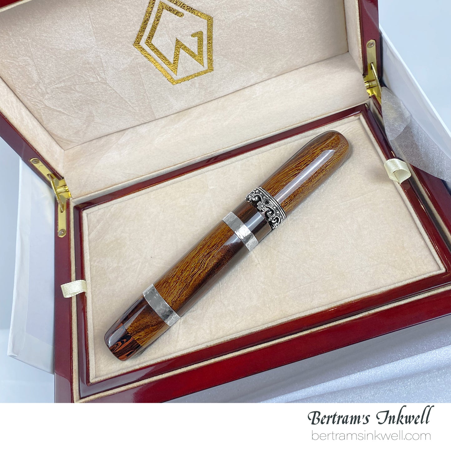 Gisi Pen Company Oversize Knights Templar Fleur Di Lis Limited Edition Rollerball Pen, 2000