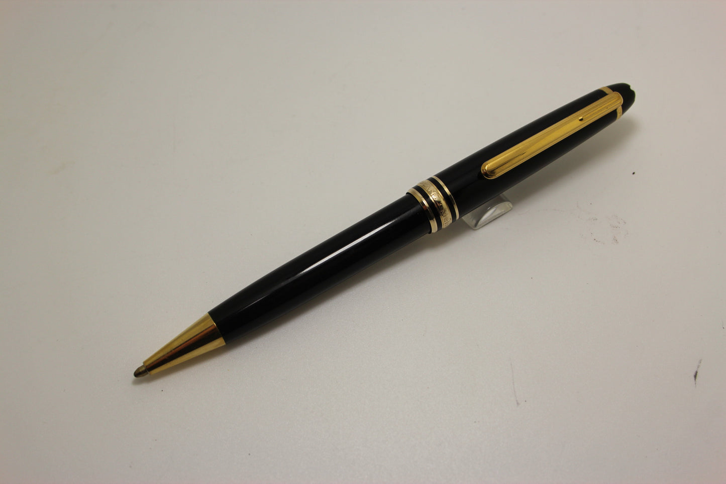 MontBlanc Meisterstück Gold Trim 164 Classique Ballpoint Pen