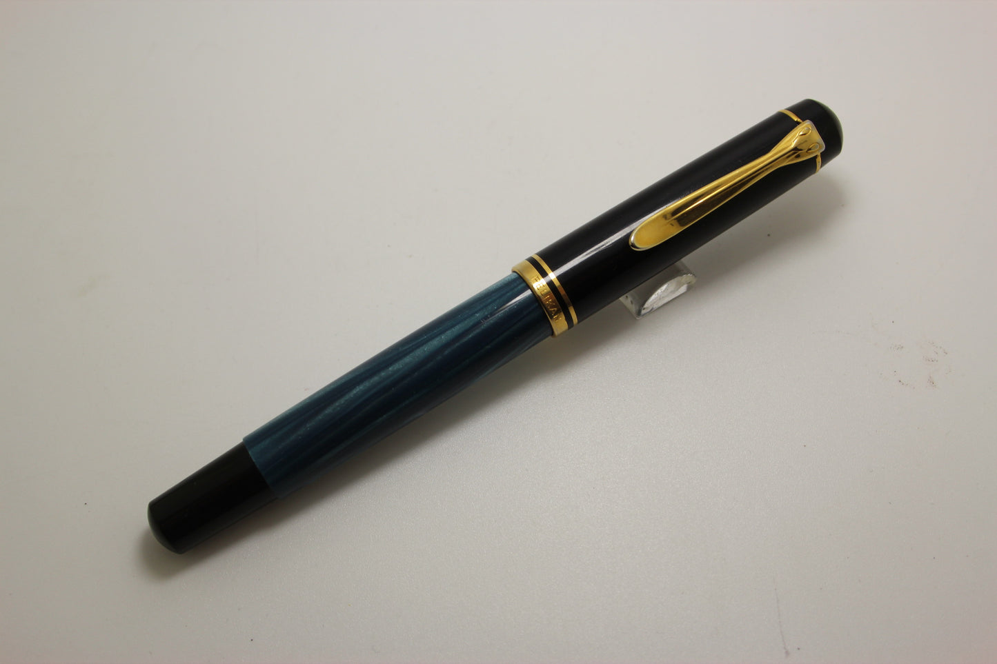 Pelikan M200 Marbled Blue Fountain Pen Steel Fine Nib