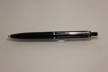 Pelikan Classic K215 Blue Line Cap Ballpoint