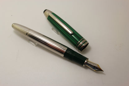 Montblanc Master Piece 146  Tzar Nikolai Platinum Fountain Pen
