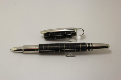 Montblanc Starwalker Metal & Rubber Fountain Pen 14k Nib