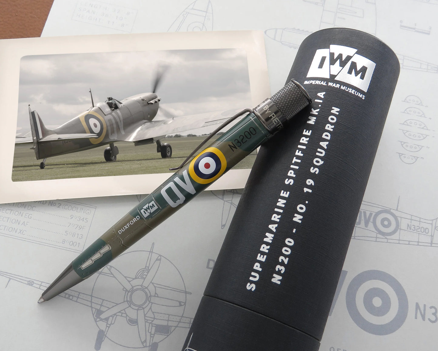 Retro 51 Imperial War Museums - Spitfire N3200 Rollerball