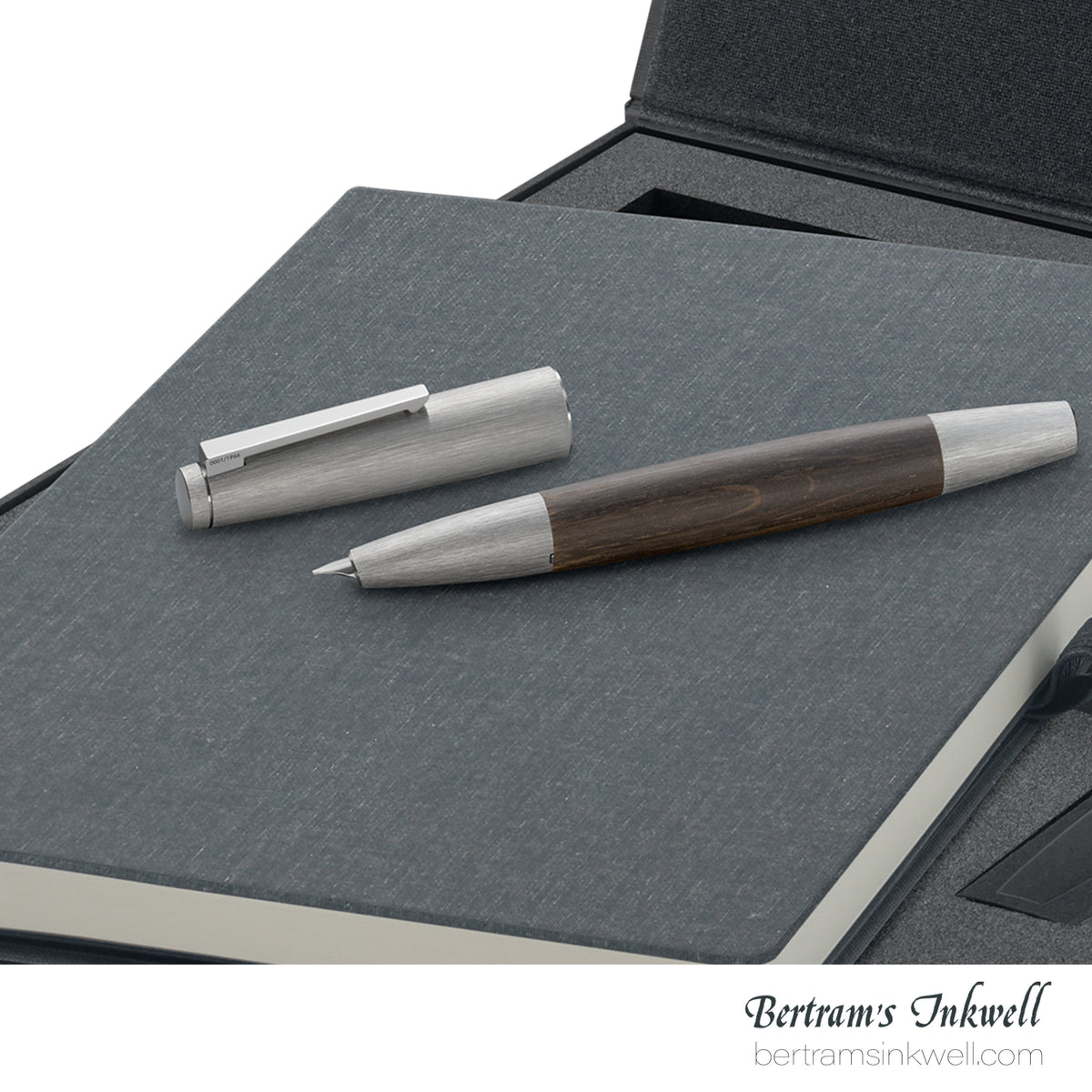 LAMY 2000 Bog Oak Fountain Pen and Book Set - Limited Edition