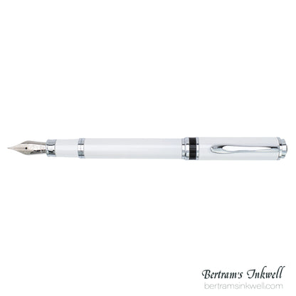 Monteverde Innova 2026 Color of The Year Cloud Dancer Chrome Trim Limited Edition Fountain Pen Set