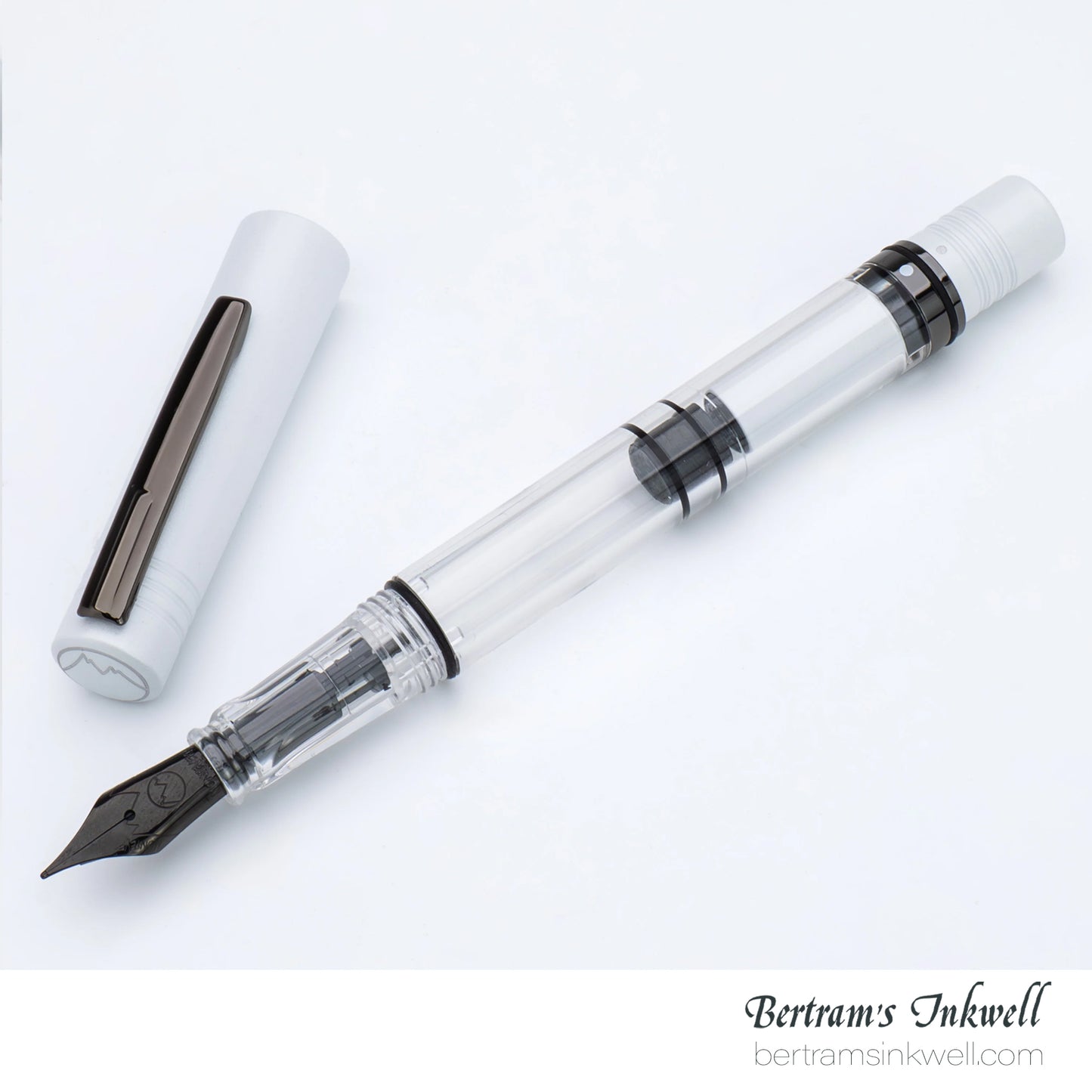 Monteverde MP1 Fountain Pen and Cylinder Pen Holder Set - White Lotus Limited Edition