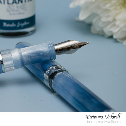 Nahvalur Horizon Glacier Fountain Pen