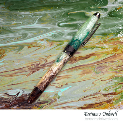 Nahvalur Horizon Twilight Fountain Pen