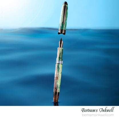 Nahvalur Horizon Twilight Fountain Pen