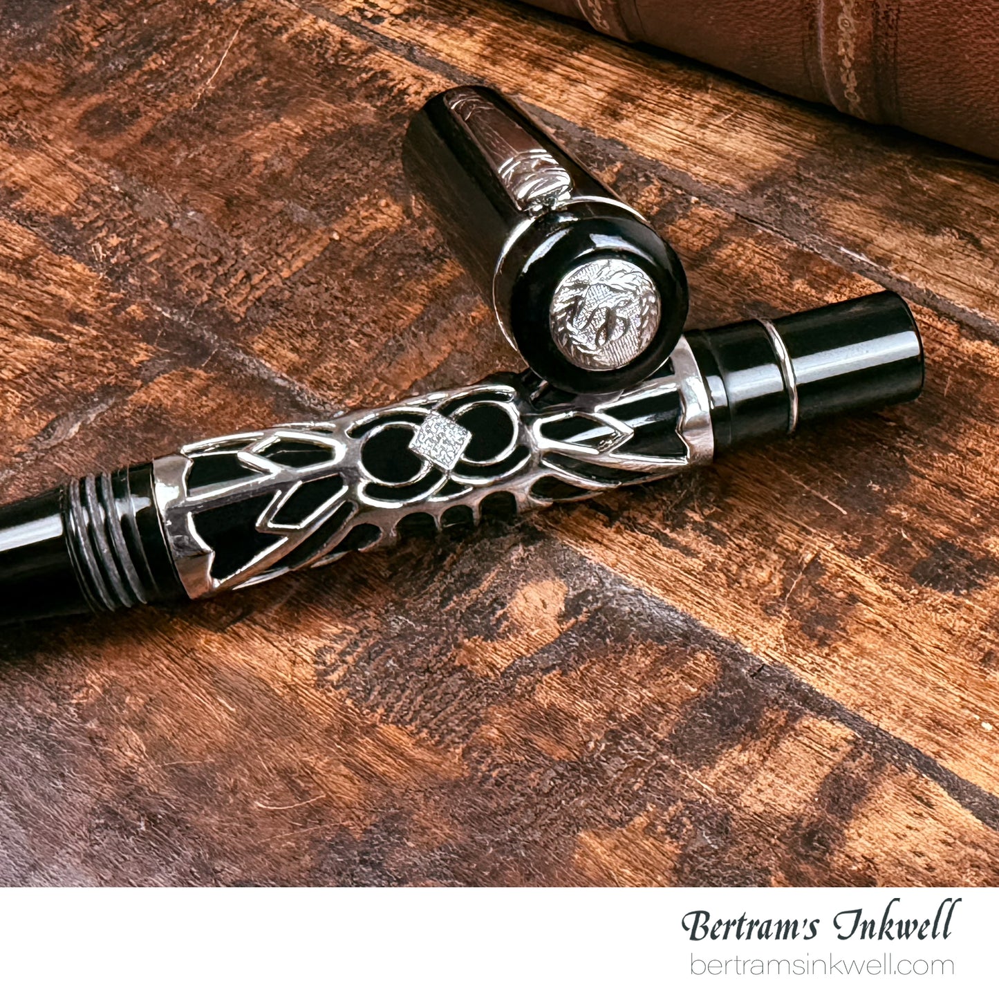 Laban Spider Rollerball With Leather Pen Case 2008, SP-R100