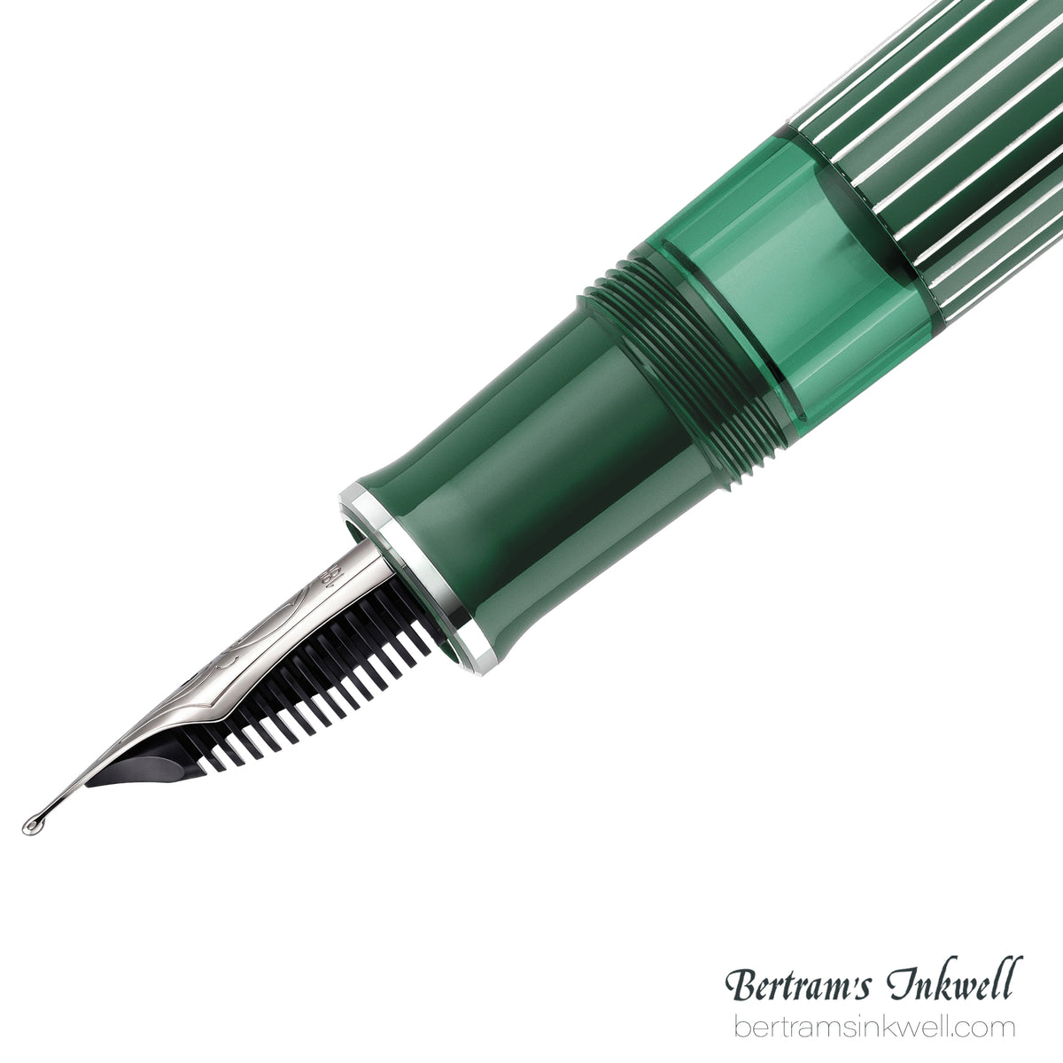 Pelikan Souverän M815 Metal Striped Green Special Edition Fountain Pen