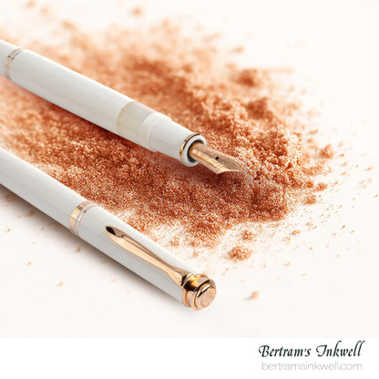 Pelikan Souverän M600 White & Rose Gold Special Edition Fountain Pen