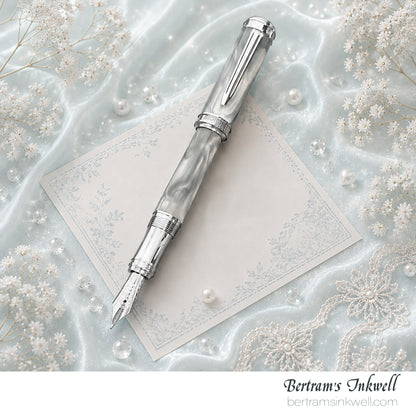 Signum Carina Grey Mist Fountain Pen With Leather Pen Case, 2011