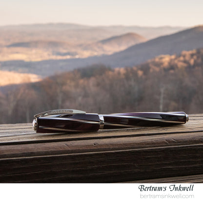 Visconti Divina Elegance Bordeaux Fountain Pen