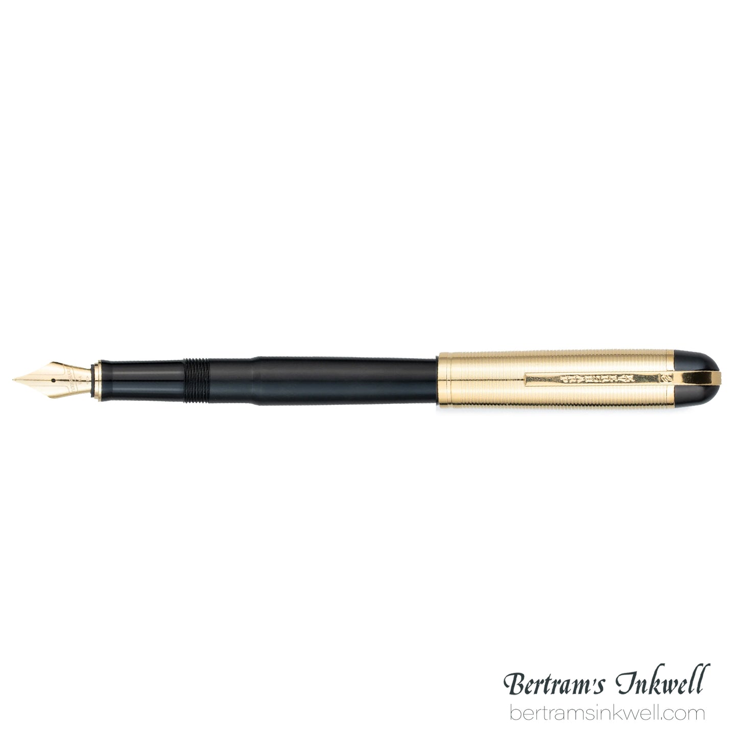 Wahl-Eversharp Skyline Black Gold Trim Fountain Pen