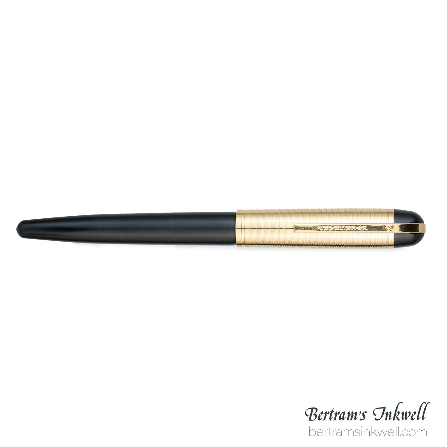 Wahl-Eversharp Skyline Black Gold Trim Fountain Pen