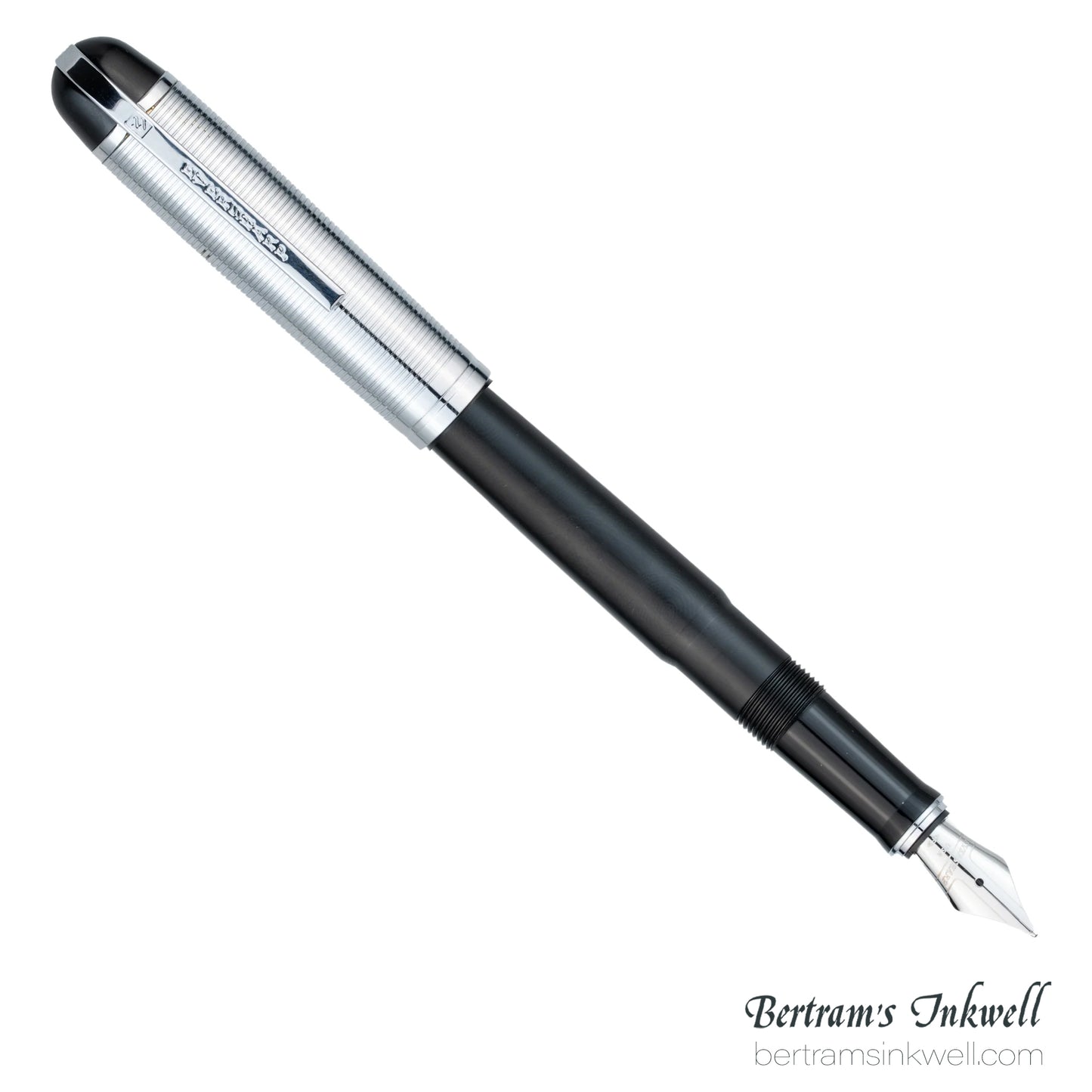 Wahl-Eversharp Skyline Black Silver Trim Fountain Pen