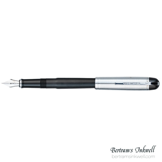 Wahl-Eversharp Skyline Black Silver Trim Fountain Pen