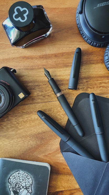 Esterbrook Estie Raven Regular Size Fountain Pen