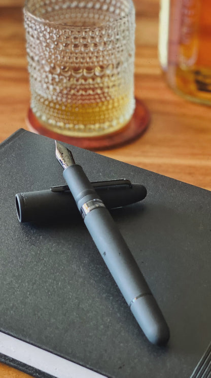 Esterbrook Estie Raven Regular Size Fountain Pen