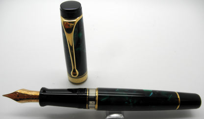 Aurora Optima Green Auroloide Fountain Pen