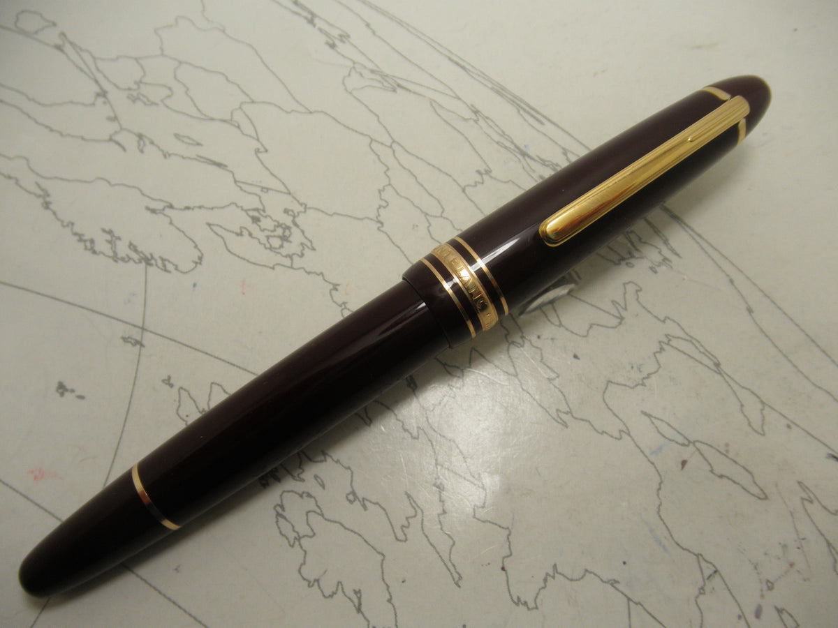 Montblanc Burgundy Legrand 162R Roller Ball