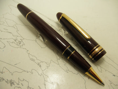 Montblanc Burgundy Legrand 162R Roller Ball