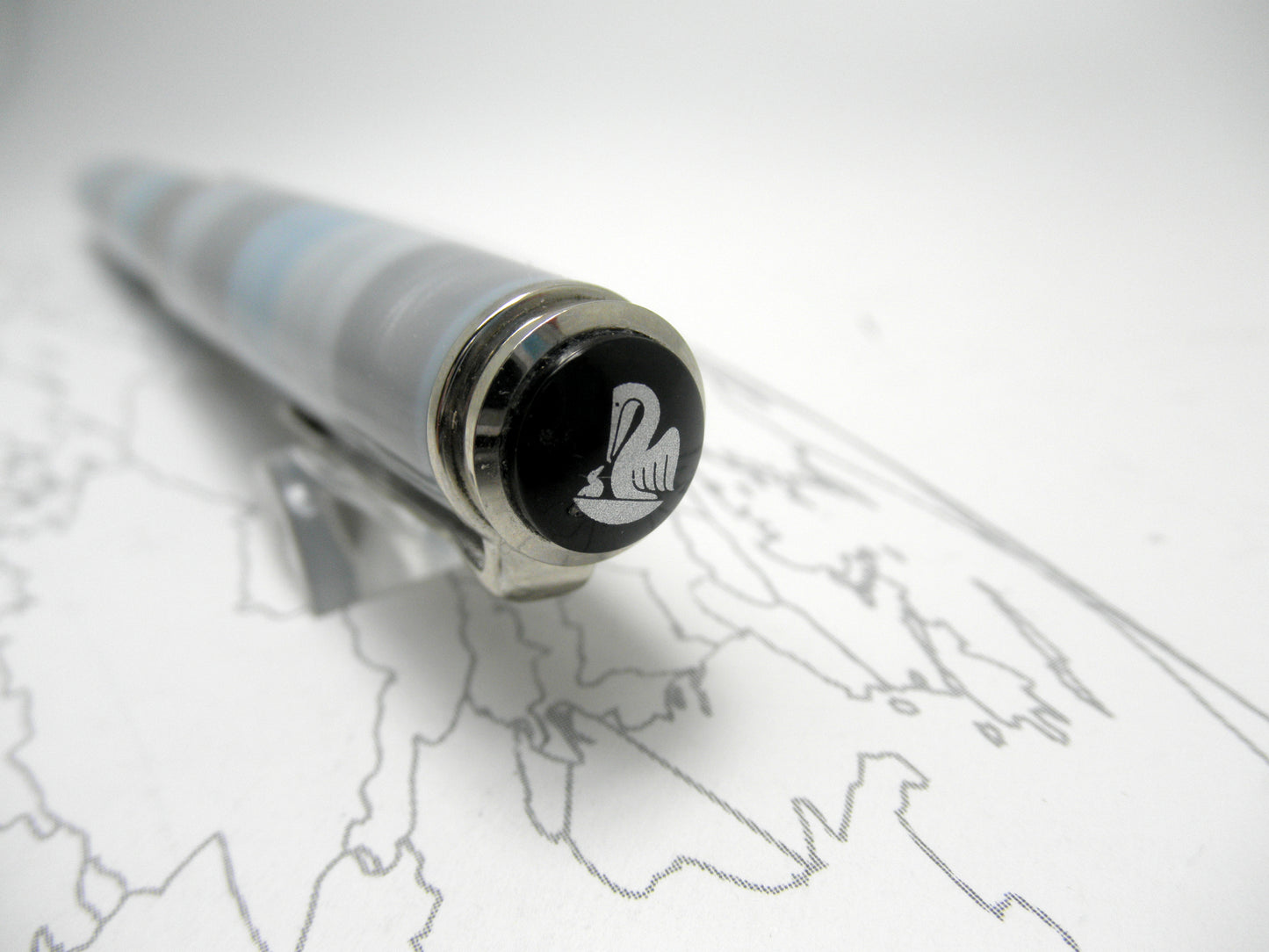 Pelikan Place de la Concorde R620